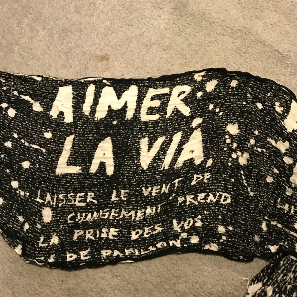 Scarf - Picture 2 of 2